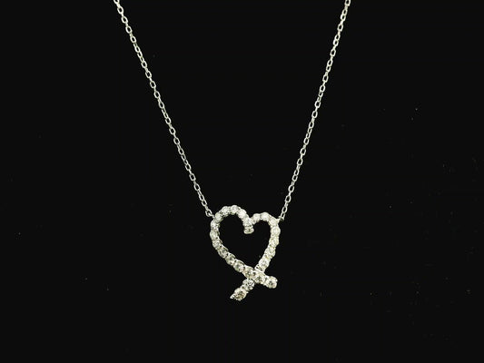 Diamond open heart pendant necklace in 18K white gold