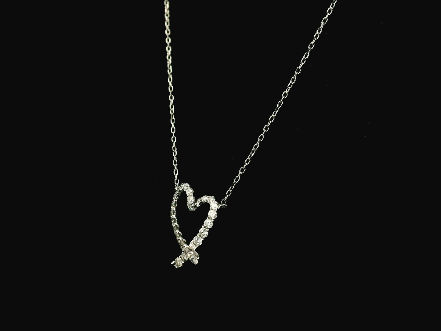 Diamond open heart pendant necklace in 18K white gold
