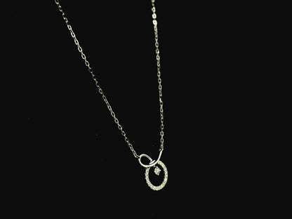 Diamond circle pendant necklace in 18K white gold with 0.20 carat natural diamonds