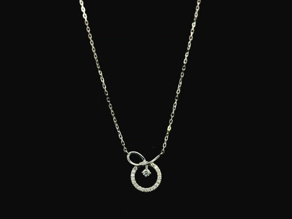 Diamond circle pendant necklace in 18K white gold with 0.20 carat natural diamonds