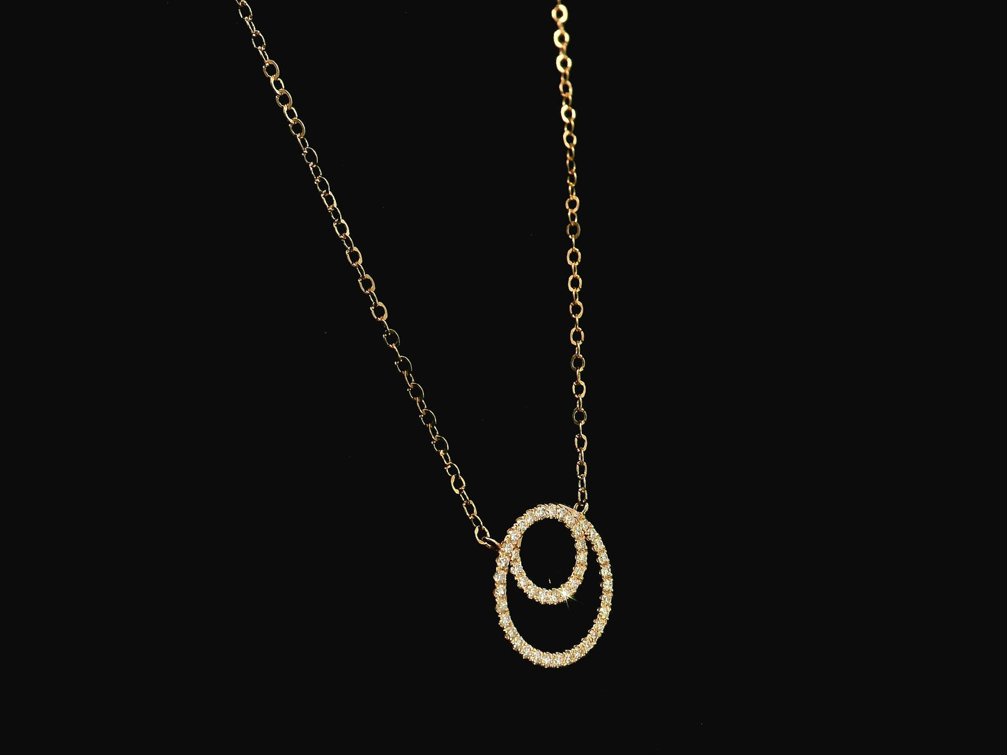 Diamond double circle pendant necklace in 18K rose gold with 0.41 carat natural diamonds