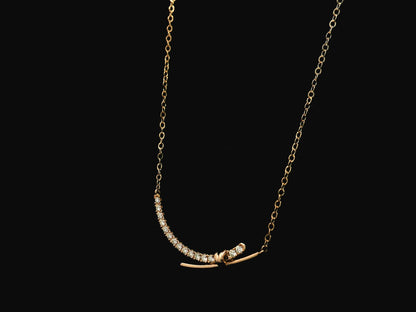 Diamond bar necklace in 18K rose gold featuring 0.35 carat natural diamonds