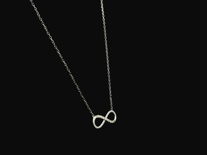 Diamond infinity necklace in 18K white gold with 0.05 carat natural diamonds