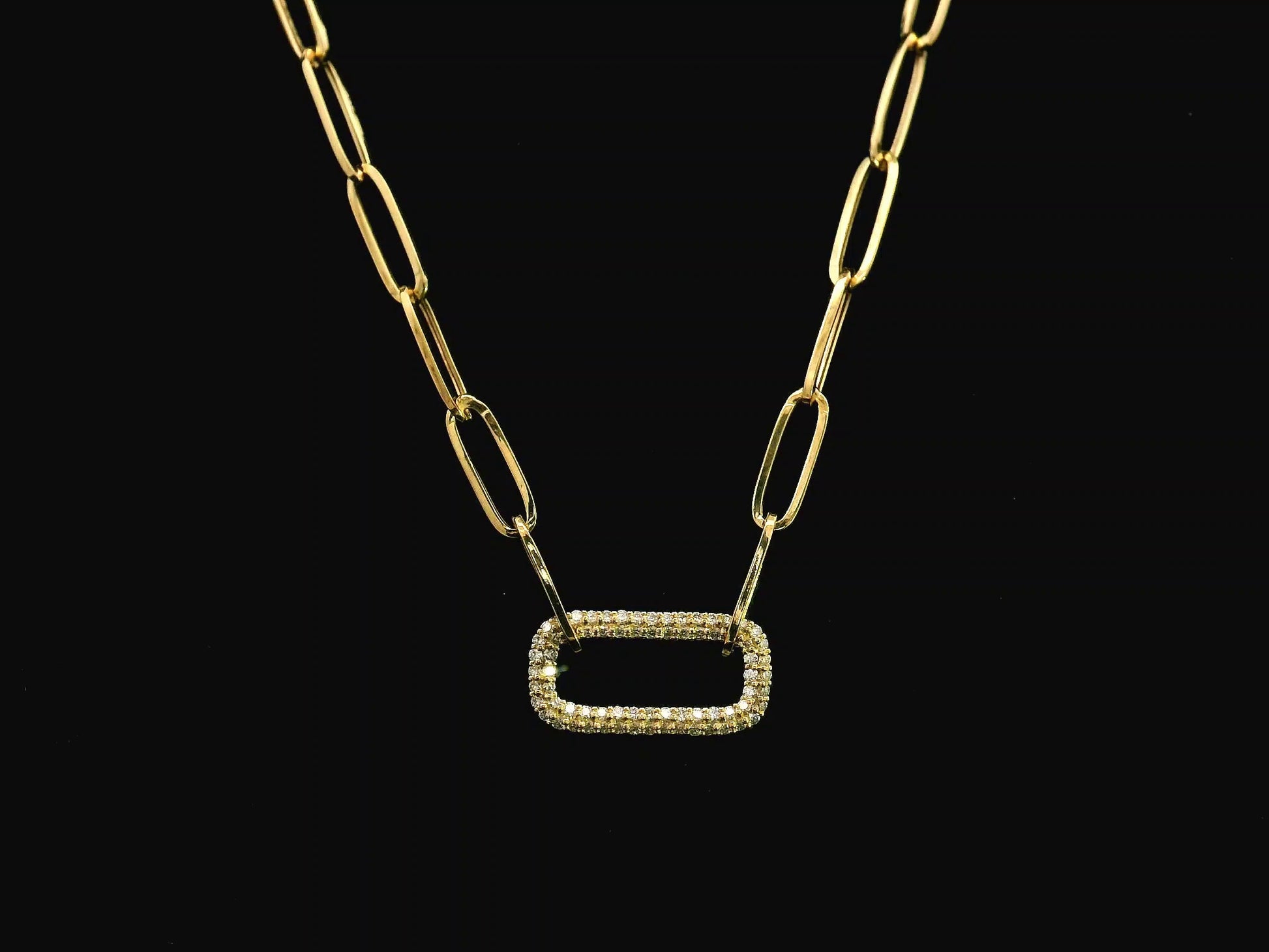 Diamond open link necklace in 18K yellow gold with pavé diamond elongated link – Emirates Diamonds