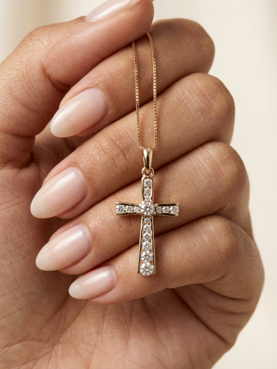Diamond Cross Pendant in 18K Rose Gold