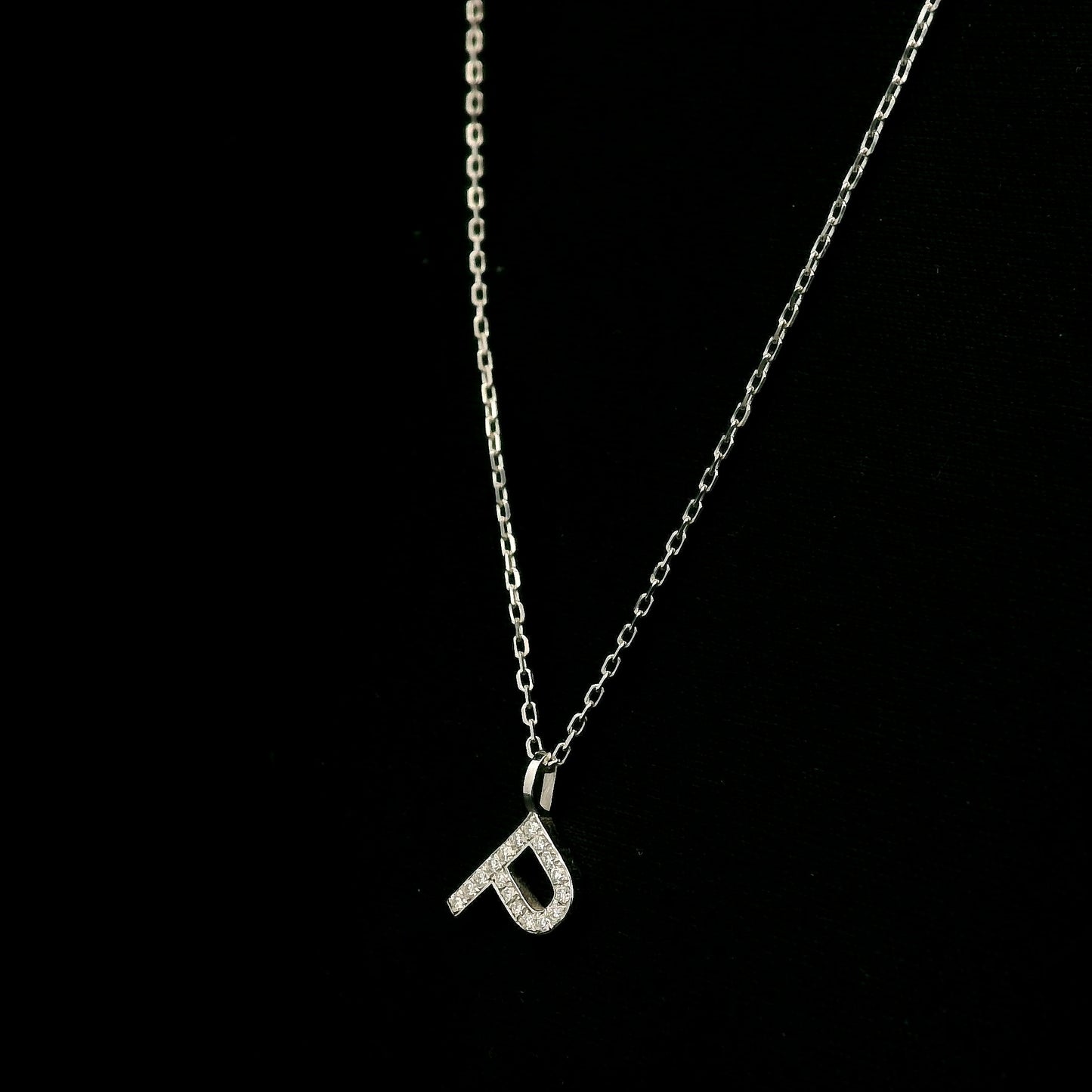 Diamond Initial P Alphabet Pendant In 18k Gold