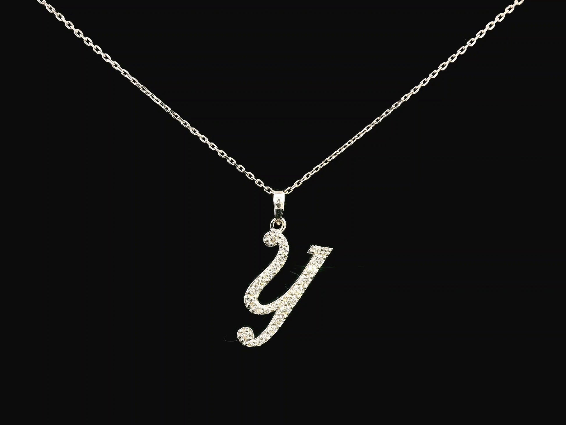 18K gold diamond initial pendant featuring 0.24 carats of brilliant diamonds, personalized letter necklace, luxury monogram jewelry gift.