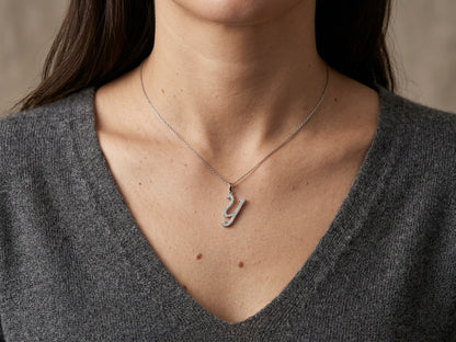Diamond Initial Y Alphabet Pendant In 18k Gold