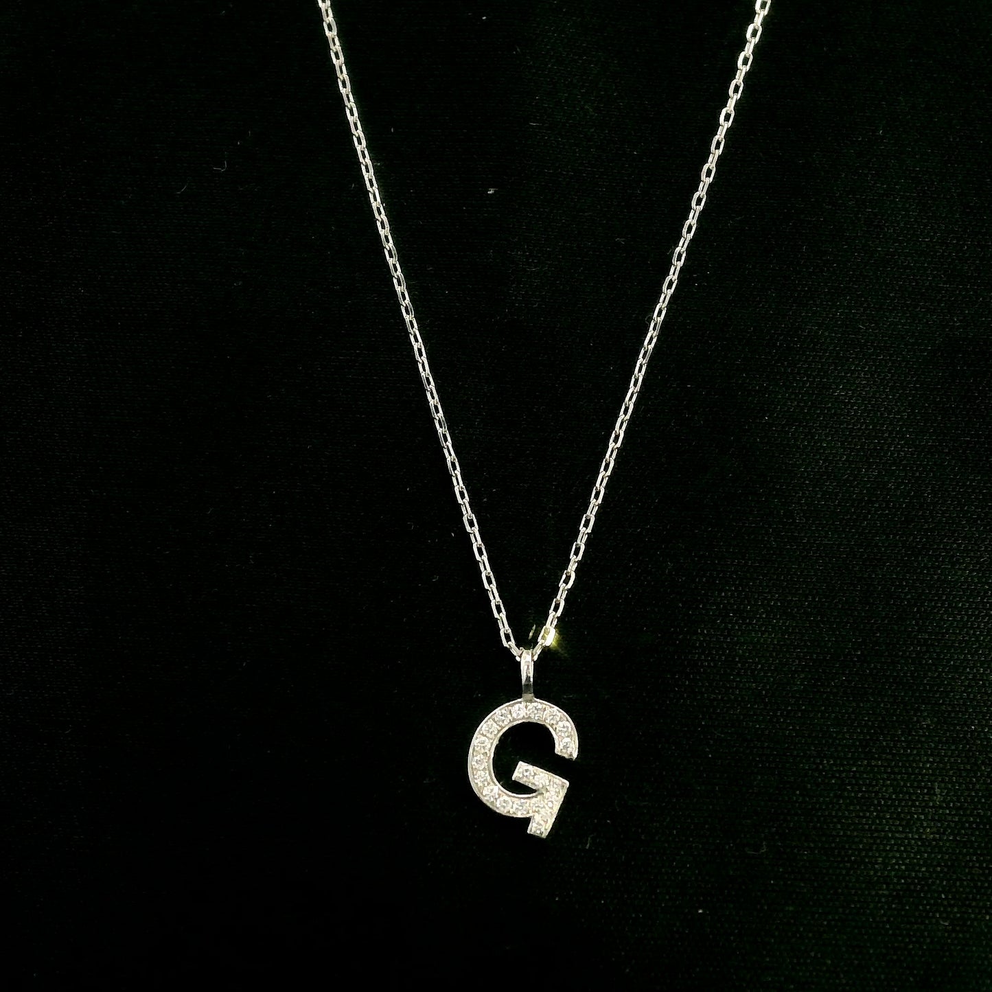 Diamond Initial G Alphabet Pendant In 18k Gold