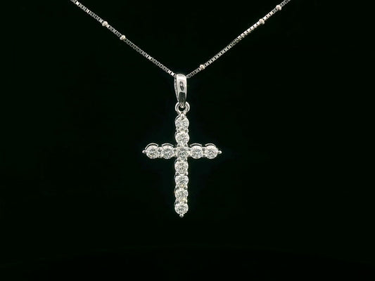 Elegant 18K gold diamond cross pendant with 0.53ct round brilliant diamonds