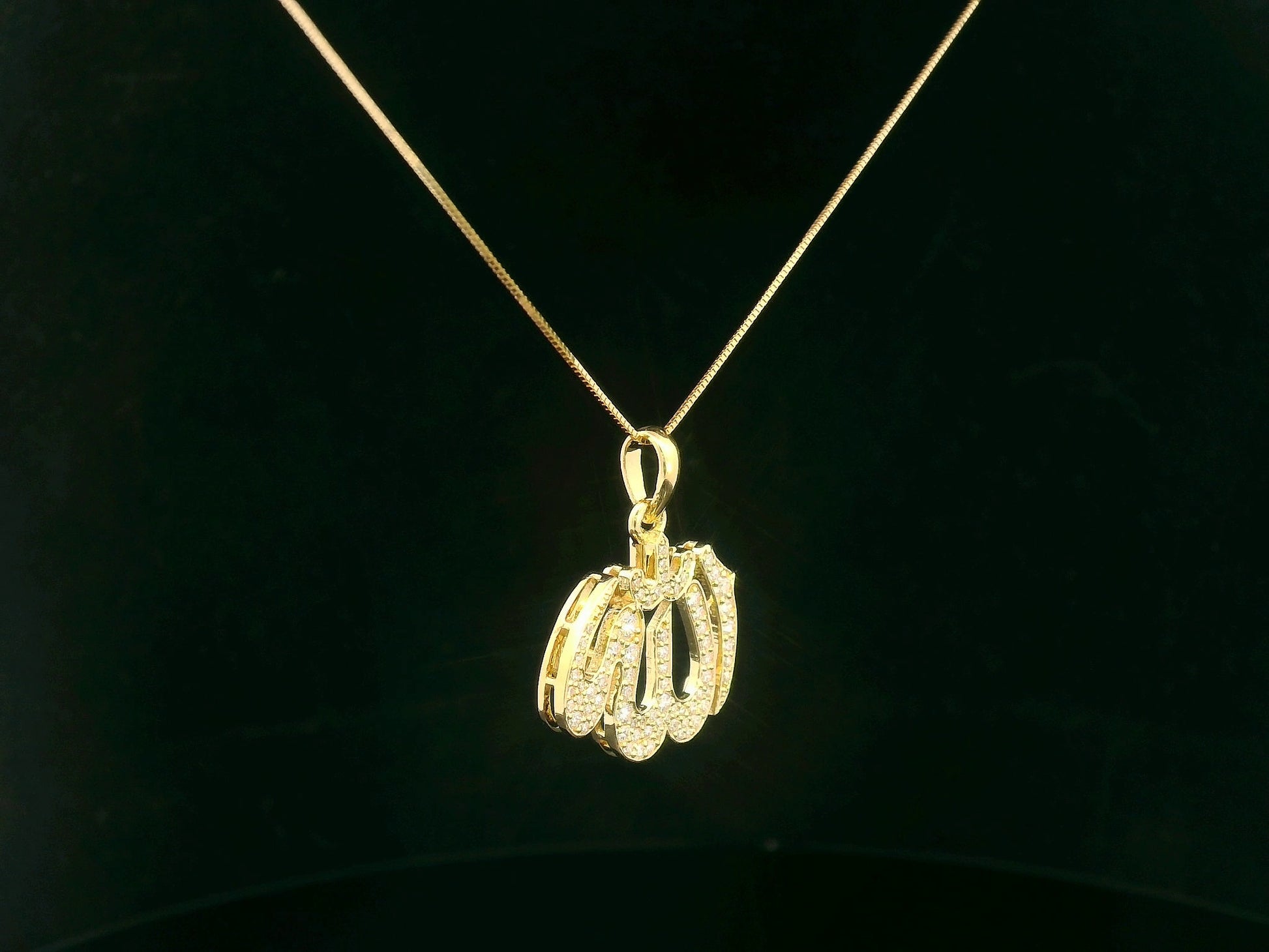 Arabic calligraphy diamond pendant in yellow gold