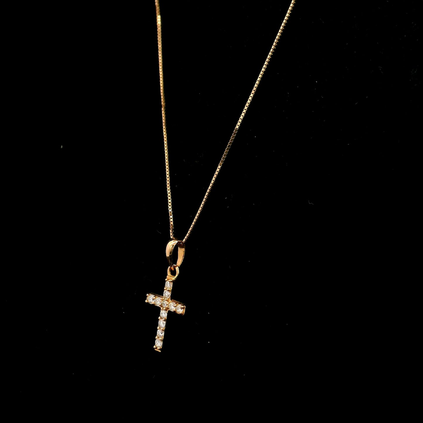 18K rose gold natural diamond cross pendant with round brilliant diamonds, classic Christian cross pendant, chain sold separately.