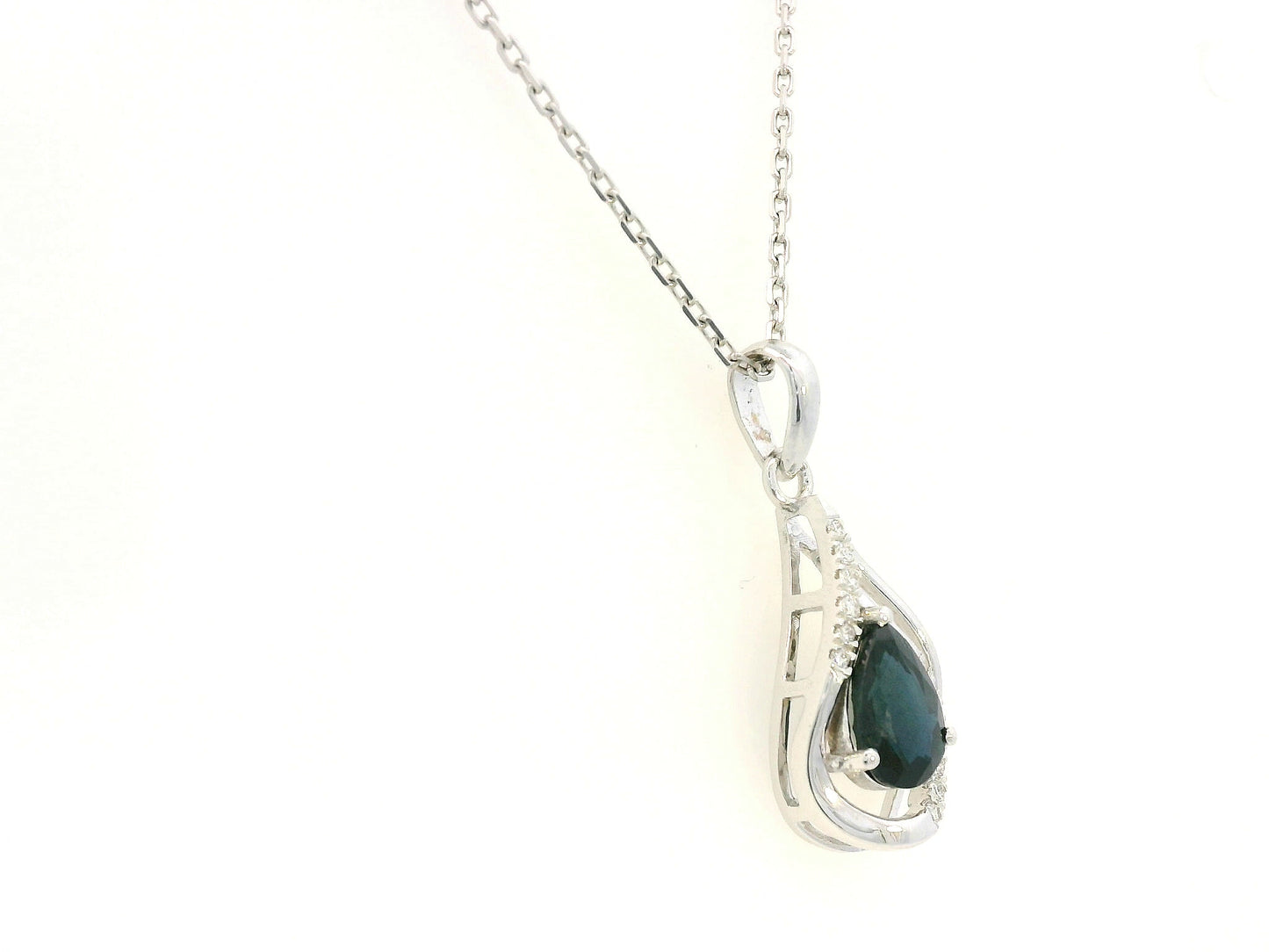18k white gold pendant with 0.92-carat pear-cut blue sapphire and 0.07-carat diamond accents