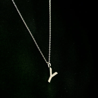 Diamond Initial Y Alphabet Pendant In 18k Gold