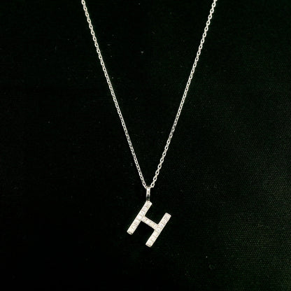 Diamond Initial H Alphabet Pendant In 18k Gold