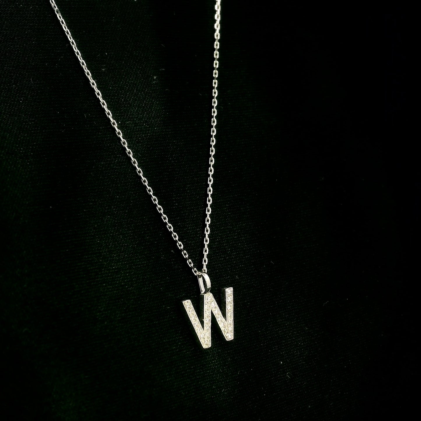 Diamond Initial W Alphabet Pendant In 18k Gold