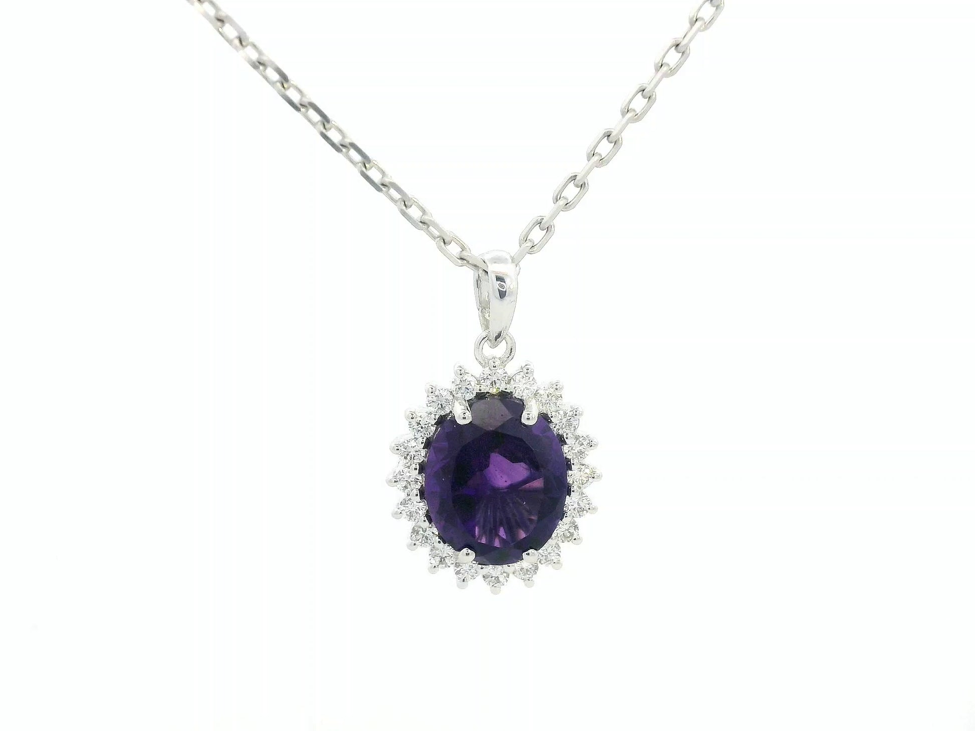18k white gold pendant with 1.08ct oval amethyst & 0.10ct diamond halo – certified authenticity included
