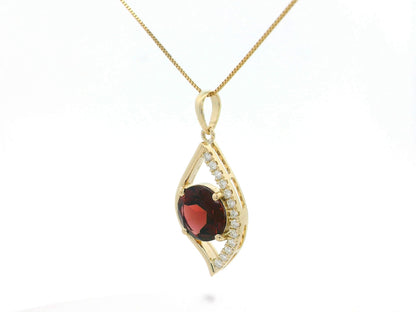 18k yellow gold pendant with 2.11ct round garnet & 0.12ct diamond accents – certified authenticity included