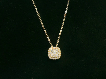 Cushion-shaped diamond pendant in 18K yellow gold by Emirates Diamonds