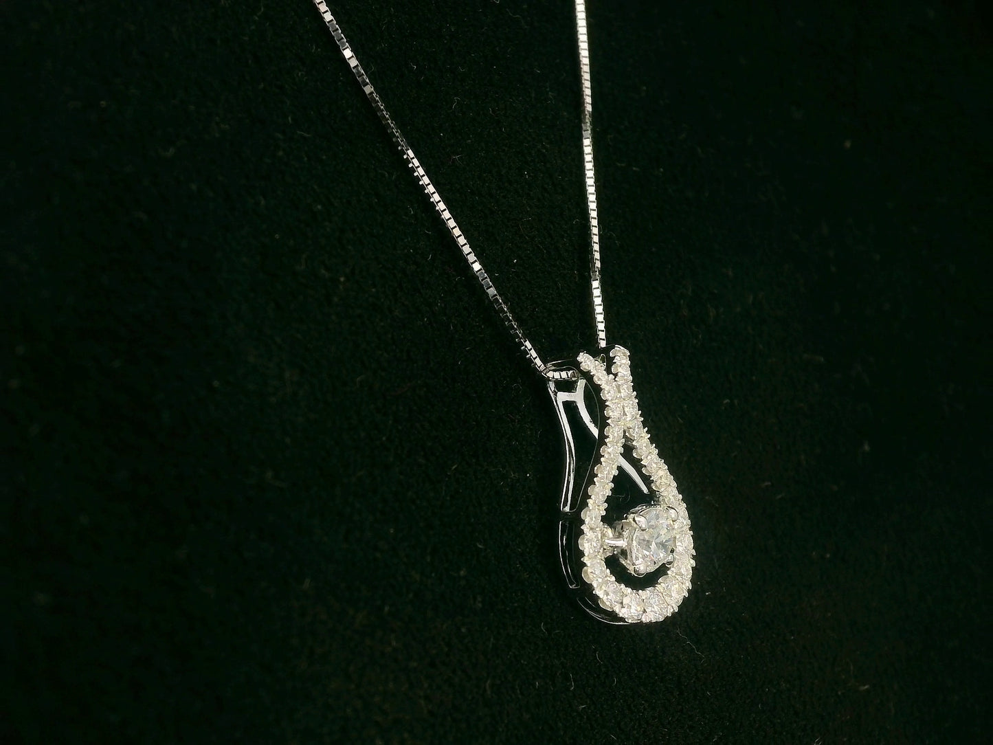 18K white gold teardrop diamond pendant with floating center stone – Emirates Diamonds