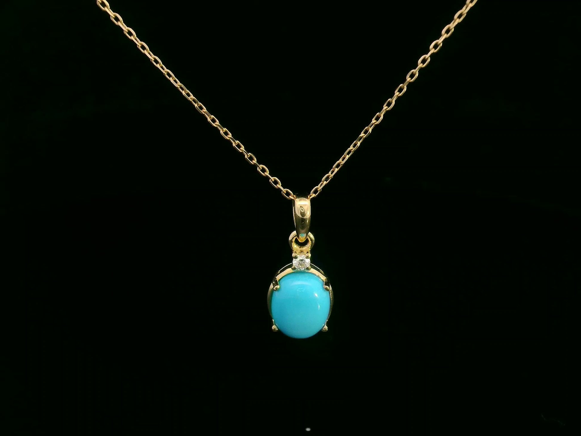 18K yellow gold turquoise pendant with 1.75ct turquoise and 0.03ct diamond – Emirates Diamonds