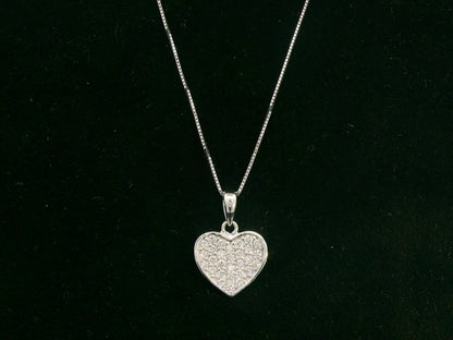 18K white gold diamond heart pendant with 0.26 carat natural diamonds by Emirates Diamonds