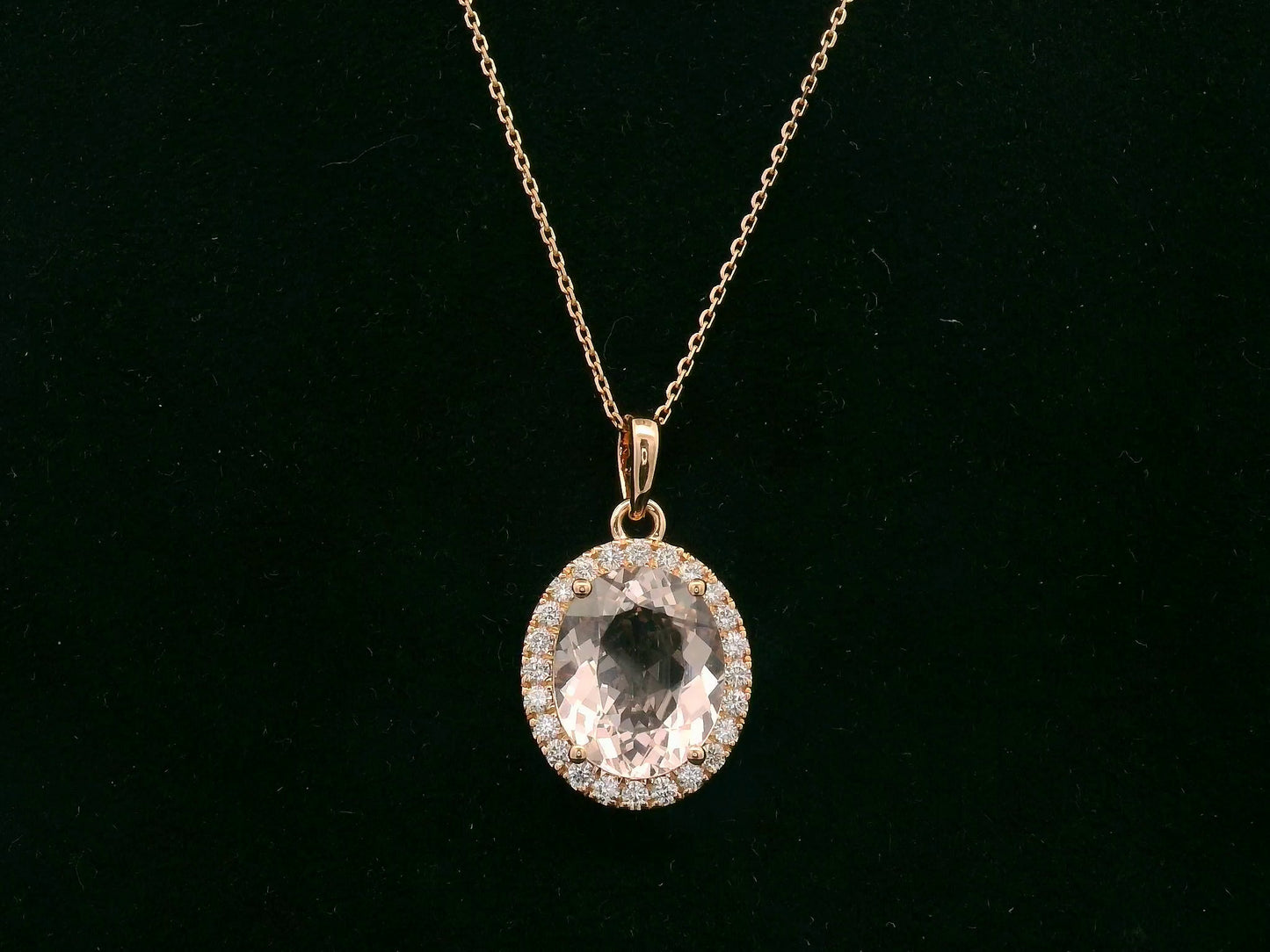 18K rose gold oval morganite diamond halo pendant with blush pink center stone – Emirates Diamonds
