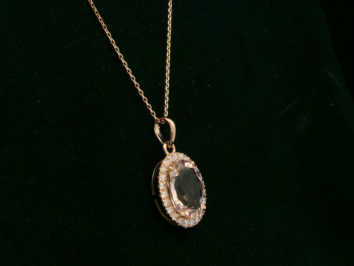 18K rose gold oval morganite diamond halo pendant with blush pink center stone – Emirates Diamonds