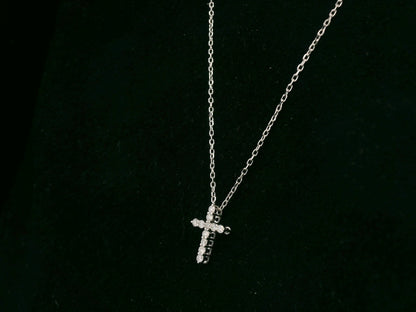 Diamond cross pendant necklace in 18K white gold with natural diamonds by Emirates Diamonds