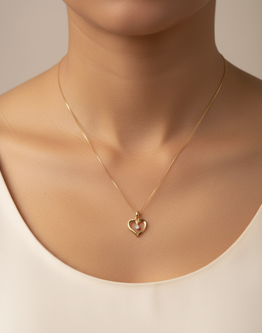 18K yellow gold open heart diamond pendant by Emirates Diamonds