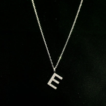 Diamond Initial E Alphabet Pendant In 18k Gold