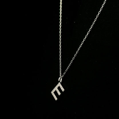 Diamond Initial E Alphabet Pendant In 18k Gold