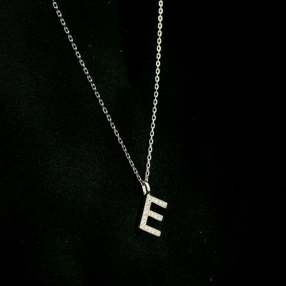 Diamond Initial E Alphabet Pendant In 18k Gold