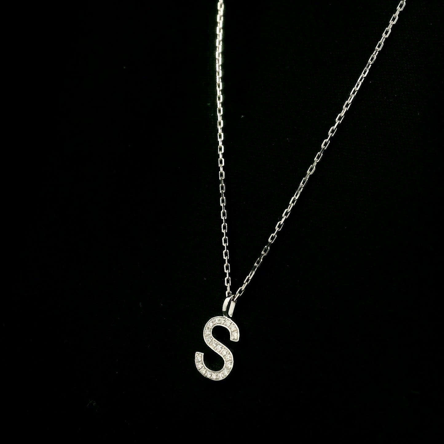 Diamond Initial S Alphabet Pendant In 18k Gold
