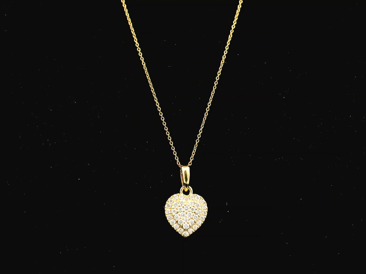 Heart-shaped diamond cluster pendant in 18K yellow gold – Emirates Diamonds