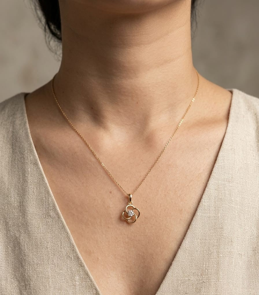 18K Yellow Gold Diamond Flower Pendant with 0.13 Carat Natural Diamond