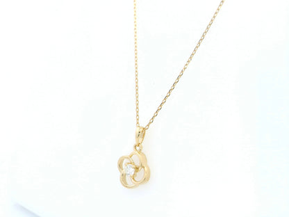 18K Yellow Gold Diamond Flower Pendant with 0.13 Carat Natural Diamond