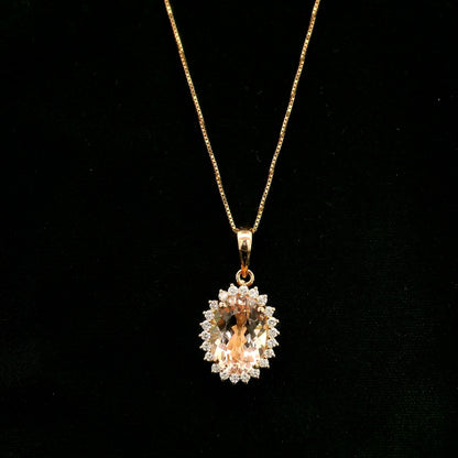 18K rose gold oval Morganite halo pendant featuring a 2.85 carat natural Morganite surrounded by natural diamonds.