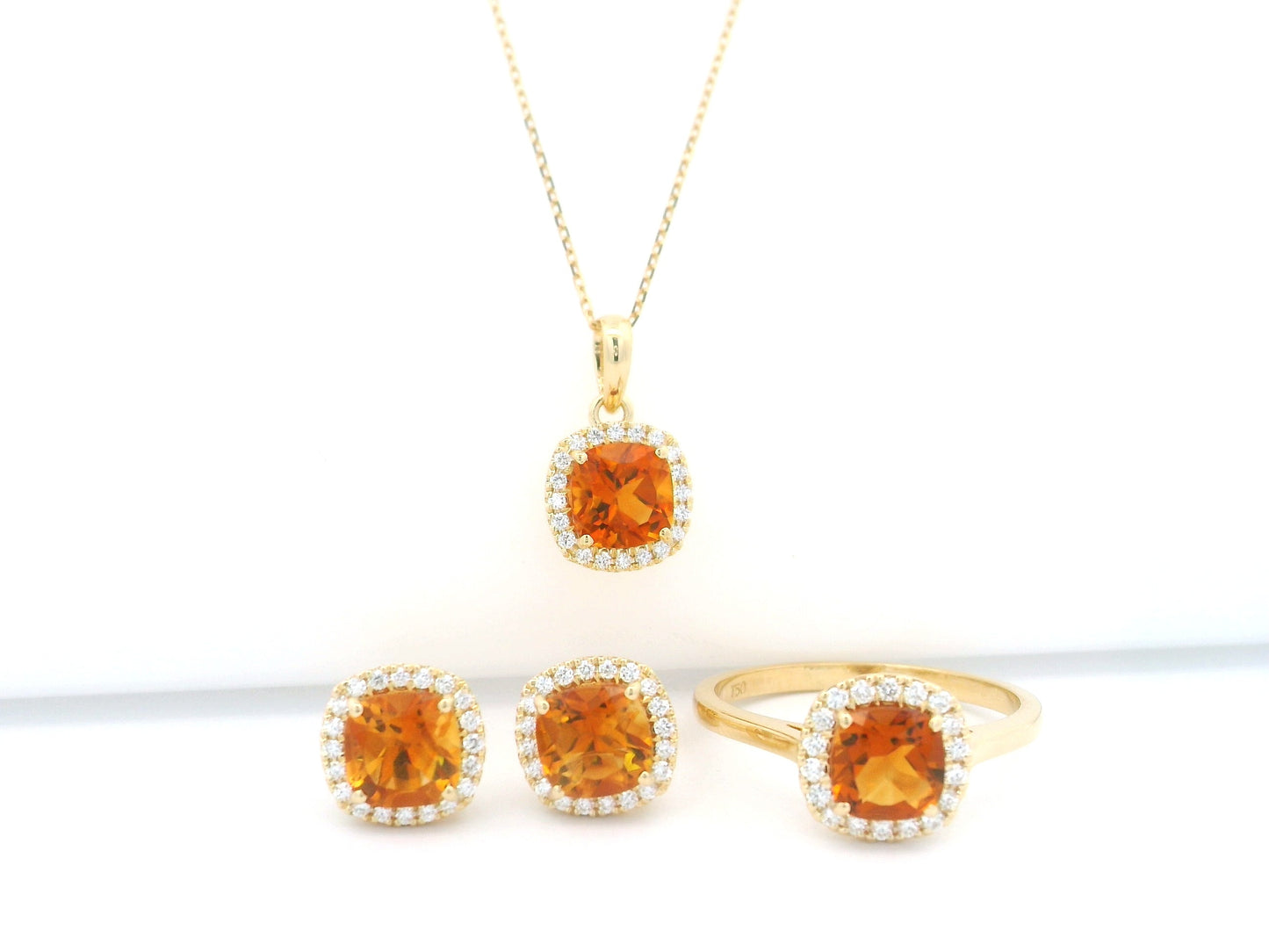 Citrine & Diamond Halo Ring in 18K Yellow Gold
