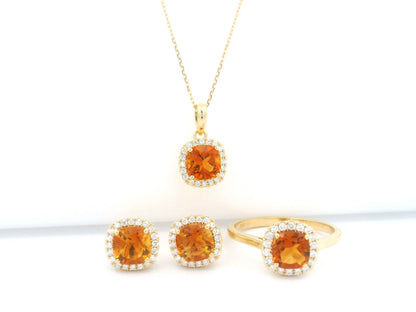 Citrine & Diamond Halo Ring in 18K Yellow Gold