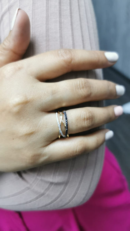 Black And White Diamond Ring In 18k Yellow Gold.