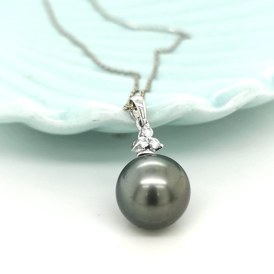 Tahiti Black Pearl And Diamond Pendant In 18k White Gold.