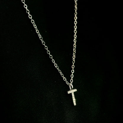 Diamond Initial T Alphabet Pendant In 18k Gold