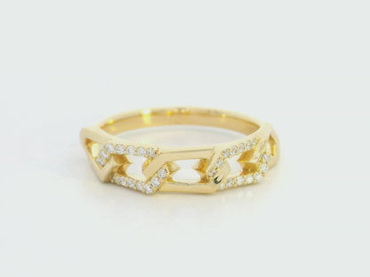 18K yellow gold diamond link band ring with natural diamonds by Emirates Diamonds