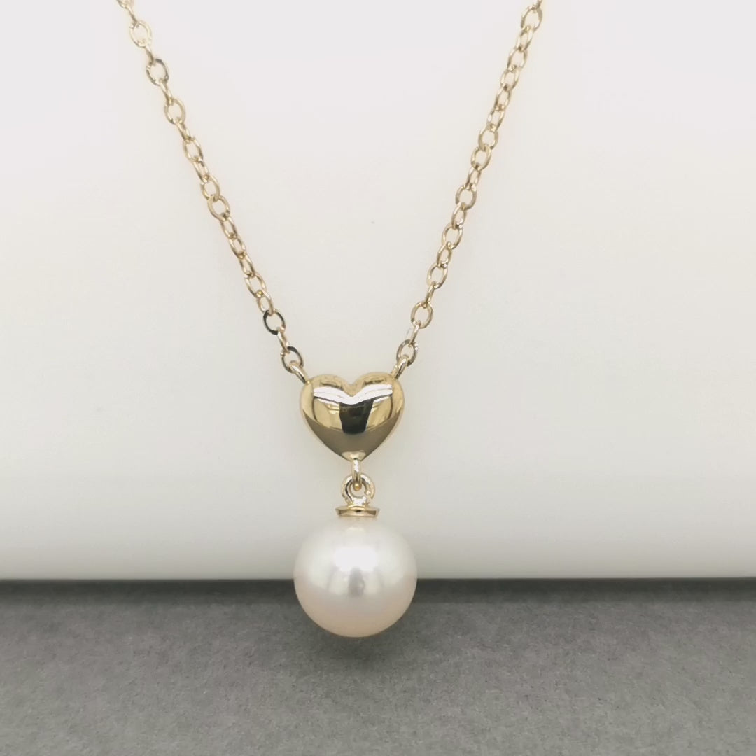 18k hotsell Gold Pearl Heart Link Chain Necklace