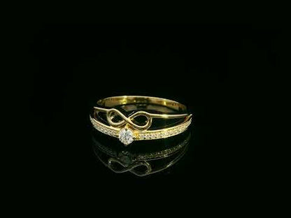 Diamond Infinity Ring in 18K Yellow Gold