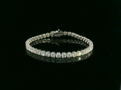 10.02 carat prong-set diamond tennis bracelet in 18K white gold