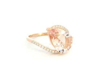 VIDEO of 18k rose gold ring with 2.43 ct pear-cut morganite and 0.12 ct diamond pavé band