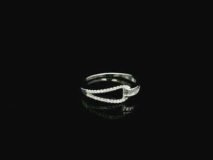 18K white gold open diamond ring with baguette and pavé diamonds 0.27 carat – Emirates Diamonds