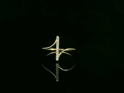 Diamond Bar Ring in 18K Yellow Gold